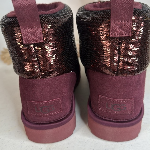 UGG GRAPE CLASSIC MINI MIRROR BALL SEQUIN ANKLE BOOTS, WOMEN US 6 - Picture 7 of 10
